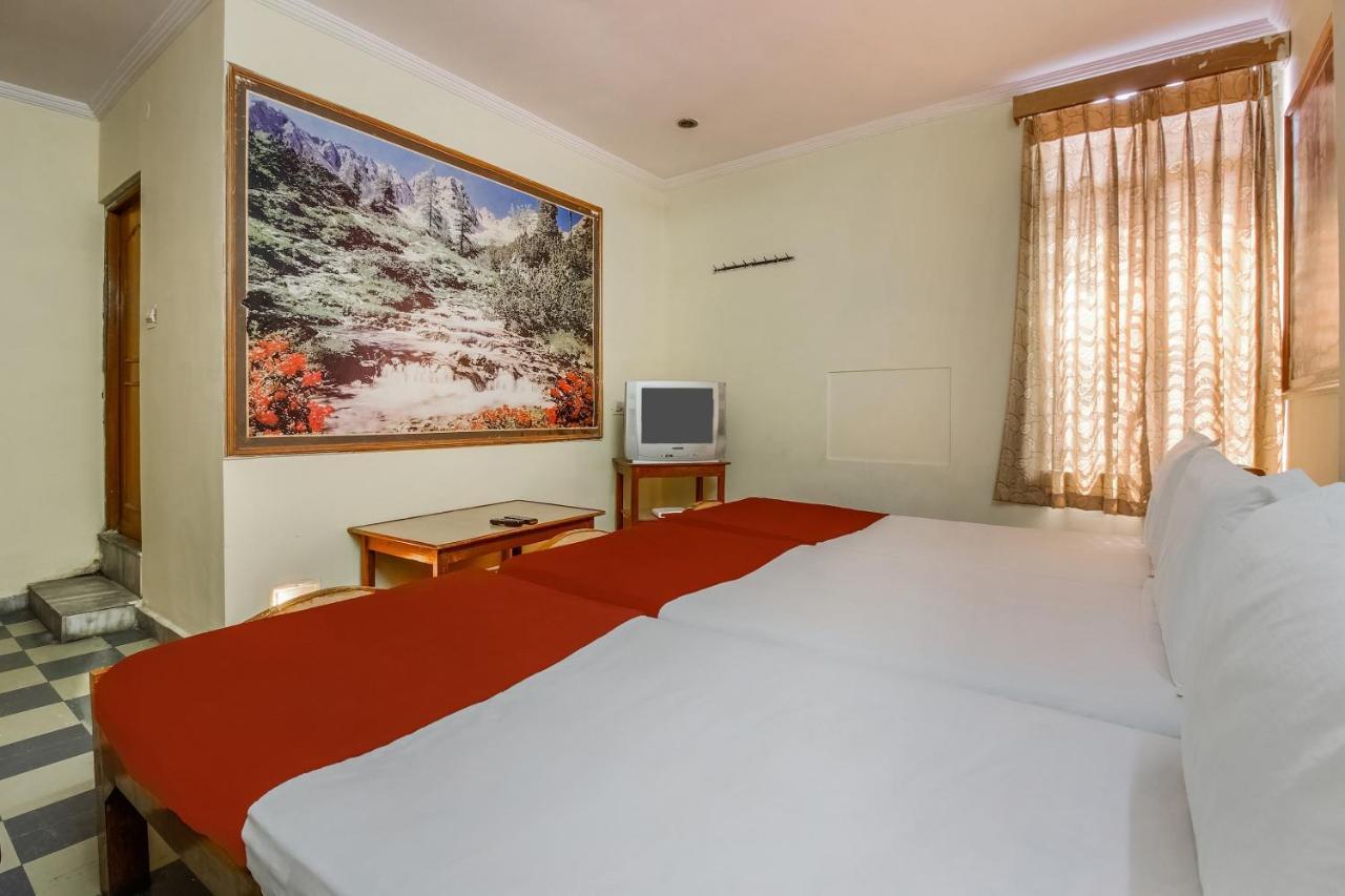 Spot On Classic Lodge Hyderabad Exterior photo